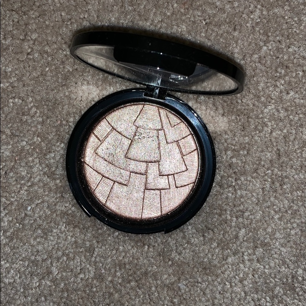 ABH Riviera Illuminatior
